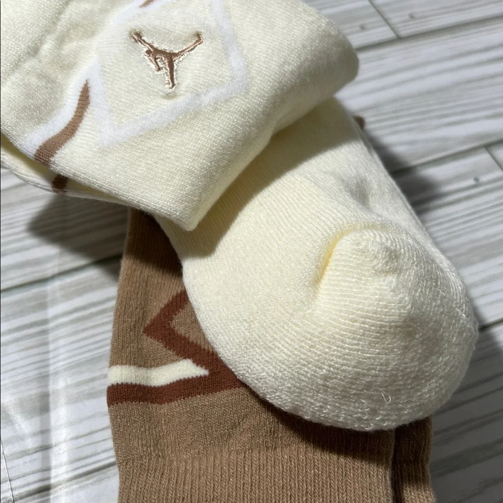 Jordan Kids Diamond Logo cushioned High Crew Socks Set of 2 cream tan size 3Y-5Y